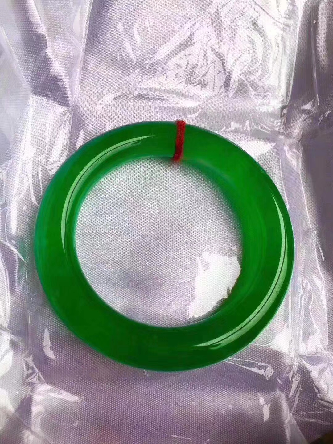 翡翠手鐲，銀手鐲
